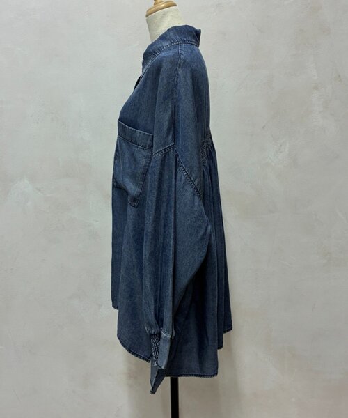 Jena espace merveilleux(ジェナ エスパスメルヴェイユ)の「テンセルバックシャーリングシャツ(シャツ/ブラウス・レディース・ブルー/グレー/サックスブルー・FREE)」の20枚目の写真