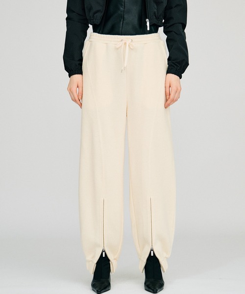 PRANK PROJECT(プランクプロジェクト)の「【2026Autumn Pre-Order】ジップヘムジョガーパンツ / Zip Hem Jogger Pants(その他パンツ・レディース・ブラウン/グレー/ホワイト・38/36)」の2枚目の写真