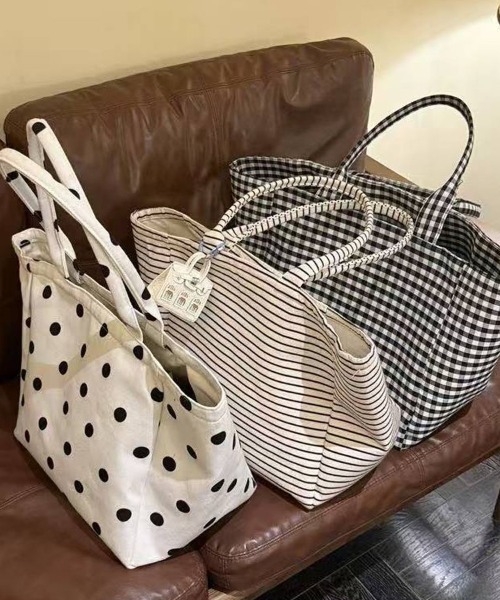 shoppinggo（ショッピングゴー）の「トートバッグ レディース ハンドバッグ カバン バッグ 大容量 A4 布 カバントート 手提げ（トートバッグ・レディース・ブラック/ホワイト・FREE）」の11枚目の写真