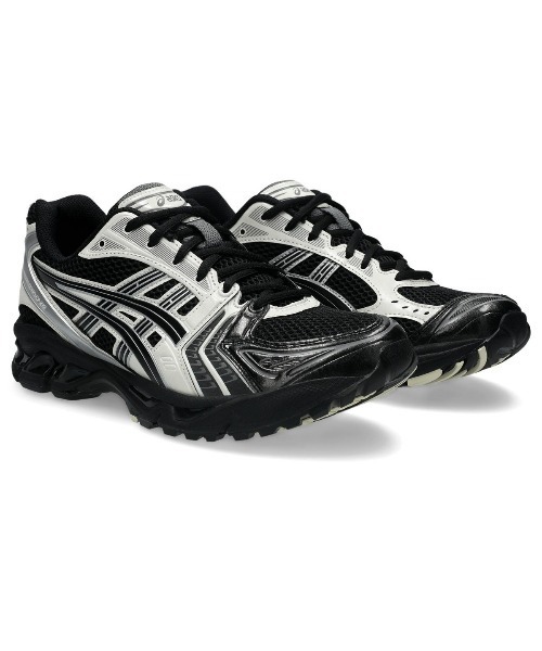ASICS(アシックス)の「ASICS GEL-KAYANO 14(アシックス ゲルカヤノ 14)(スニーカー・メンズ・シルバー系/ブラック系・28cm/28.5cm/29cm/25cm/25.5cm/26cm/26.5cm/27cm/27.5cm/23cm/23.5cm/24cm/24.5cm)」の1枚目の写真