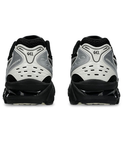 ASICS(アシックス)の「ASICS GEL-KAYANO 14(アシックス ゲルカヤノ 14)(スニーカー・メンズ・シルバー系/ブラック系・28cm/28.5cm/29cm/25cm/25.5cm/26cm/26.5cm/27cm/27.5cm/23cm/23.5cm/24cm/24.5cm)」の7枚目の写真
