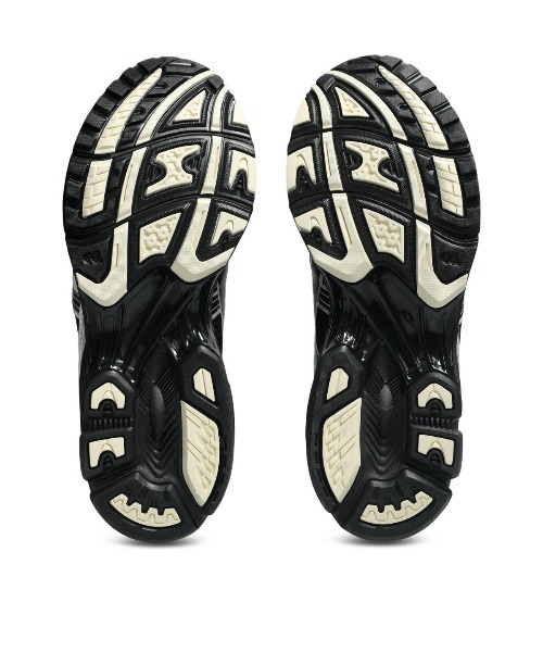 ASICS(アシックス)の「ASICS GEL-KAYANO 14(アシックス ゲルカヤノ 14)(スニーカー・メンズ・シルバー系/ブラック系・28cm/28.5cm/29cm/25cm/25.5cm/26cm/26.5cm/27cm/27.5cm/23cm/23.5cm/24cm/24.5cm)」の9枚目の写真