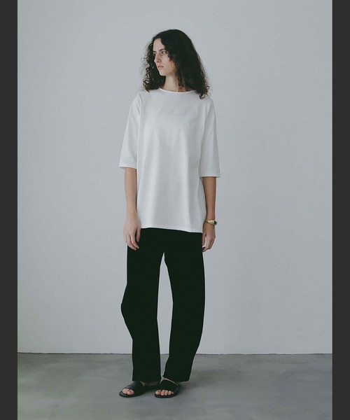 HER.(ハー)の「コットンチュニックプルオーバー(Tシャツ/カットソー・レディース・ホワイト/ブラック・フリー)」の3枚目の写真