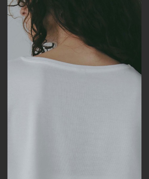 HER.(ハー)の「コットンチュニックプルオーバー(Tシャツ/カットソー・レディース・ホワイト/ブラック・フリー)」の11枚目の写真