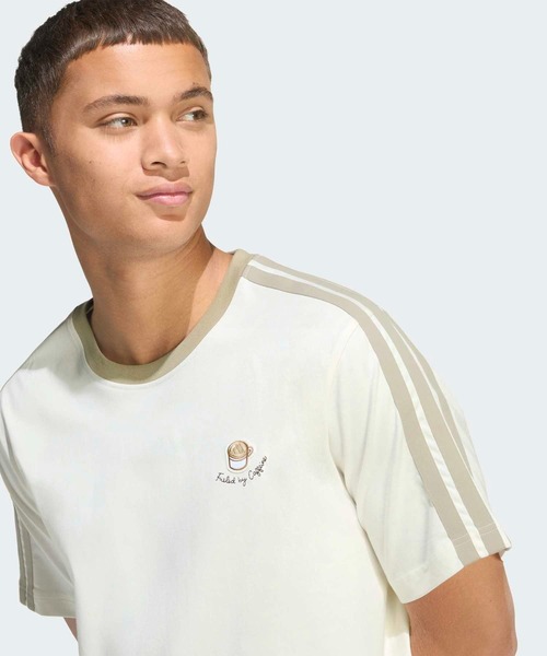 adidas（アディダス）の「ラックス コーヒー カフェ カップ グラフィック 半袖Tシャツ / アディダス adidas（Tシャツ/カットソー・メンズ・ホワイト・XX-LARGE/3XL/LARGE/MEDIUM/SMALL/X-LARGE/X-SMALL）」の3枚目の写真