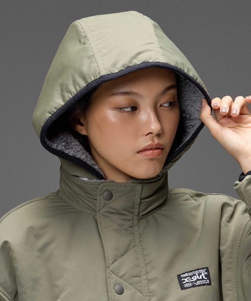 X-girl(エックスガール)の「BRUSHED COLLAGE GRAPHIC REVERSIBLE BOA BLOUSON(その他アウター・レディース・ベージュ/グレー/ピンク・S/M)」の15枚目の写真