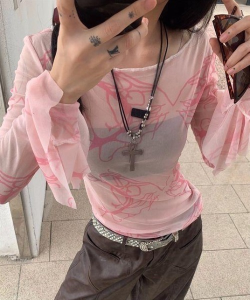 tunee(チュニー)の「【TUNE】リブバルーンシースルートップス(Tシャツ/カットソー・レディース・ピンク・FREE)」の4枚目の写真