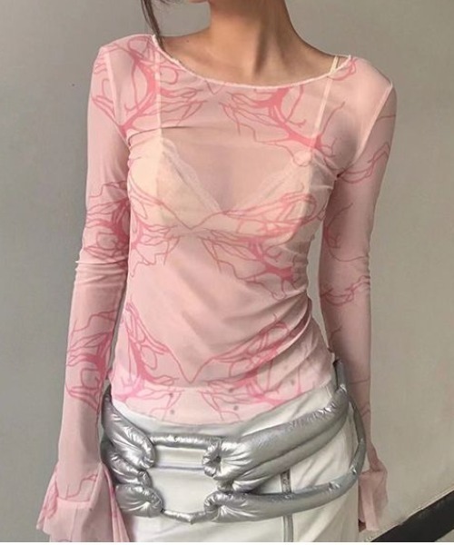 tunee(チュニー)の「【TUNE】リブバルーンシースルートップス(Tシャツ/カットソー・レディース・ピンク・FREE)」の2枚目の写真