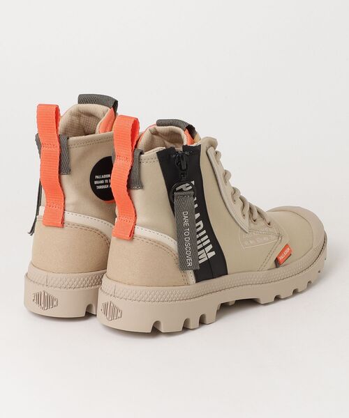 PALLADIUM（パラディウム）の「PAMPA HI DARE ZIP パンパ ハイ デア ジップ スニーカー（スニーカー・メンズ・ベージュ/ブラック/オフホワイト/カーキ・22.5cm/23.5cm/23cm/24.5cm/24cm/25.5cm/25cm/26.5cm/26cm/27.5cm/27cm/28cm/29cm）」の8枚目の写真