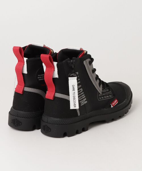 PALLADIUM（パラディウム）の「PAMPA HI DARE ZIP パンパ ハイ デア ジップ スニーカー（スニーカー・メンズ・ベージュ/ブラック/オフホワイト/カーキ・22.5cm/23.5cm/23cm/24.5cm/24cm/25.5cm/25cm/26.5cm/26cm/27.5cm/27cm/28cm/29cm）」の6枚目の写真