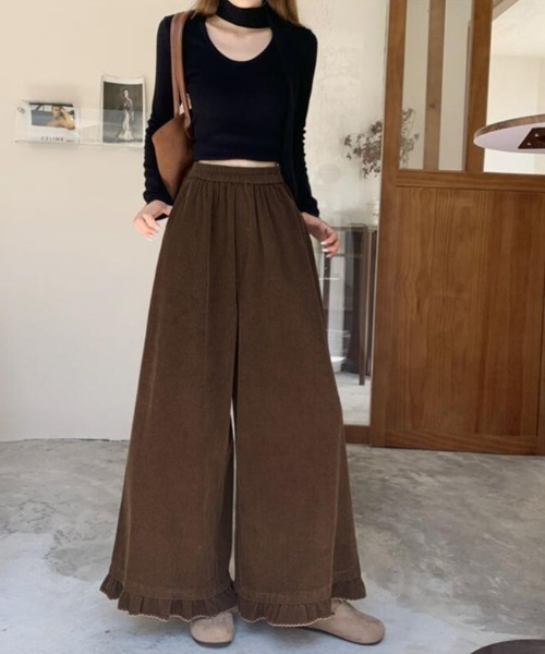 semplice(センプリチェ)の「秋冬 ゆったりフリルヘムコーデュロイワイドパンツ(その他パンツ・レディース・ベージュ/ブラウン/カーキ/ピンク/ブルー/グリーン/ボルドー/キャメル・F)」の2枚目の写真