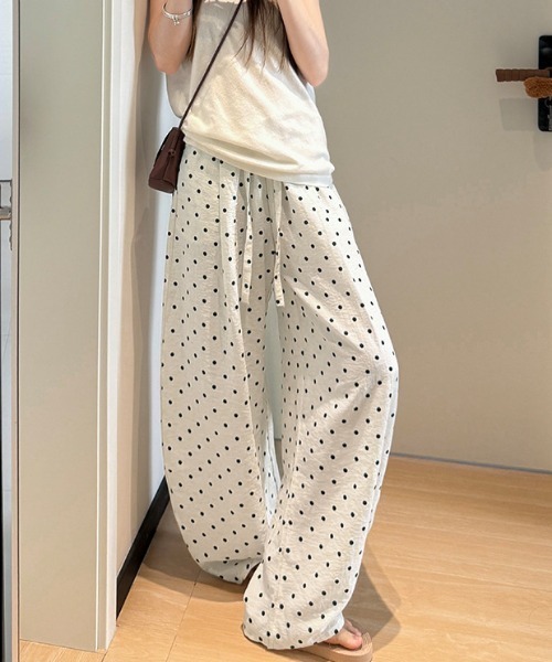 Feliz(フェリス)の「ドットルーズカーブパンツ(その他パンツ・レディース・ブラック/ホワイト・FREE)」の2枚目の写真