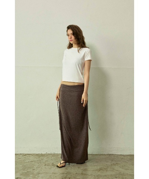 ALEXIA STAM(アリシアスタン)の「Side Drawstring Skirt /サイドスピンドルスカート(スカート・レディース・ブラウン/ブラウン系/ブラック・S/M)」の3枚目の写真