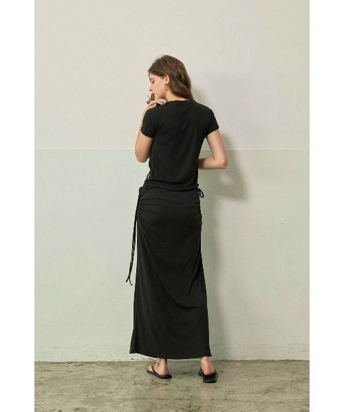 ALEXIA STAM(アリシアスタン)の「Side Drawstring Skirt /サイドスピンドルスカート(スカート・レディース・ブラウン/ブラウン系/ブラック・S/M)」の5枚目の写真