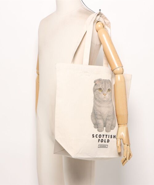 Moftique（モフティック）の「Moftique（モフティック） トートバッグ キャンバス マチ有 スコティッシュフォールド 猫 アニマルプリント Lサイズ ユニセックス（トートバッグ・レディース・ナチュラル・FREE）」の4枚目の写真