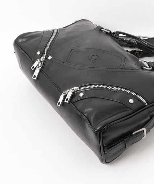 Desigual(デシグアル)の「Studded Medium Tote Bag / スタッデッドミディアムトートバッグ(ハンドバッグ・レディース・ブラック・FREE)」の7枚目の写真