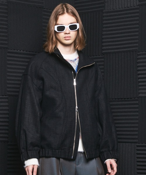 MAISON SPECIAL(メゾンスペシャル)の「《UNISEX》【イタリアンデッドストックファブリック】プライムオーバーカーブ切り替えスタンドブルゾン/【Italian Dead Stock Fabric】Prime-Over Curved Switching Stand Collar Blouson【MAISON SPECIAL/メゾンスペシャル】(ブルゾン・メンズ・グレイッシュベージュ/ネイビー/グレー/ブラック/ブラウン・1/0/2)」の1枚目の写真