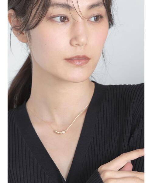 Te chichi（テチチ）の「プチ淡水パールネックレス（ネックレス・レディース・シルバー/ゴールド・F）」の6枚目の写真