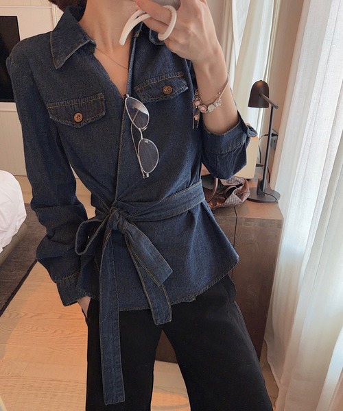 FAVORITO(ファヴォリート)の「リボンデニムトップス(その他トップス・レディース・ブルー・S/M/L)」の1枚目の写真