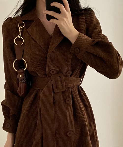 YUGA(ユーガ)の「YUGA_YGMC Korean-style Corduroy dress with a belt(ワンピース・レディース・ブラック/ブラウン・FREE)」の8枚目の写真