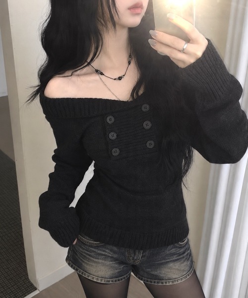 SHEENA(シーナ)の「ダブルボタンオフショルニットトップス(ニット/セーター・レディース・ホワイト/ブラック・M)」の9枚目の写真