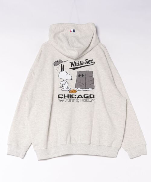 PEANUTS（ピーナッツ）の「【PEANUTS/ピーナッツ】【ユニセックスデザインでリンクコーデにも◎】MLB×PEANUTS 裏起毛ジップパーカー 保温 キャラクター ドジャース ヤンキース ホワイトソックス（パーカー・メンズ・ブルー系その他2/ブラック系その他3/グレー系その他2/ベージュ系その他3/グレー系その他/ブラック系その他・MEDIUM/X-LARGE/LARGE）」の9枚目の写真