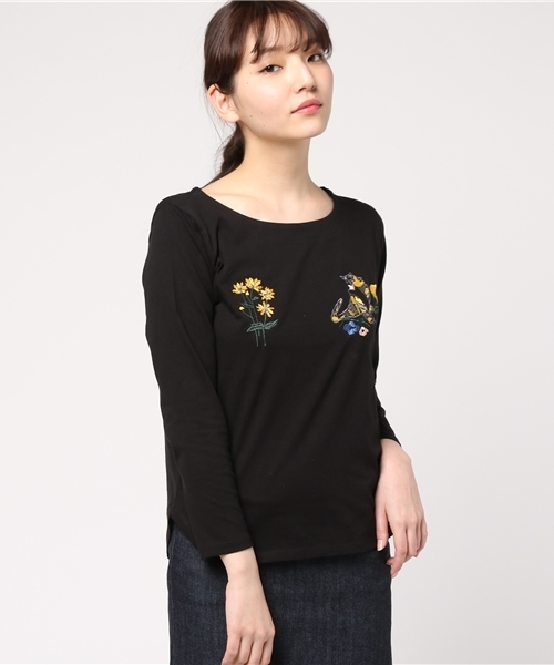 POU DOU DOU(プードゥドゥ)の「とらと花刺繍プルオーバー(Tシャツ/カットソー・レディース・ブラック/オフホワイト/ブルー・3)」の1枚目の写真