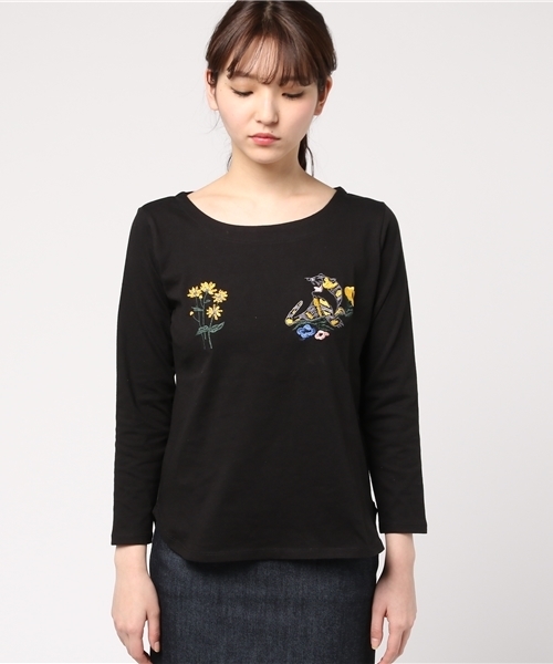 POU DOU DOU(プードゥドゥ)の「とらと花刺繍プルオーバー(Tシャツ/カットソー・レディース・ブラック/オフホワイト/ブルー・3)」の6枚目の写真