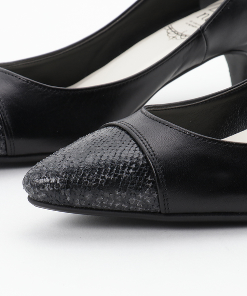 【セール】CR / 1674 / ポインテッドトゥ切り替えパンプス（パンプス）｜L'avenue（ラヴェニュー）