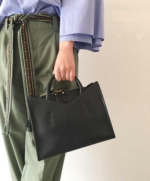 Banner Barrett（バナーバレット）の「WEB限定【Hashibami】ショルダーバッグ（ショルダーバッグ・レディース・キャメル/ブラック/ダークグレー・FREE）」の2枚目の写真