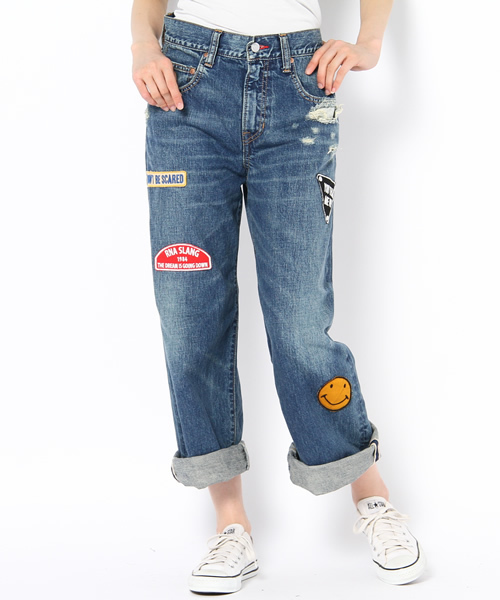RNA（アールエヌエー）の「R2509 ＳＰ加工ワッペンＢＩＧパンツ（デニムパンツ・レディース・その他・SMALL/MEDIUM/X-SMALL）」の2枚目の写真