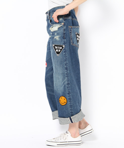 RNA（アールエヌエー）の「R2509 ＳＰ加工ワッペンＢＩＧパンツ（デニムパンツ・レディース・その他・SMALL/MEDIUM/X-SMALL）」の3枚目の写真