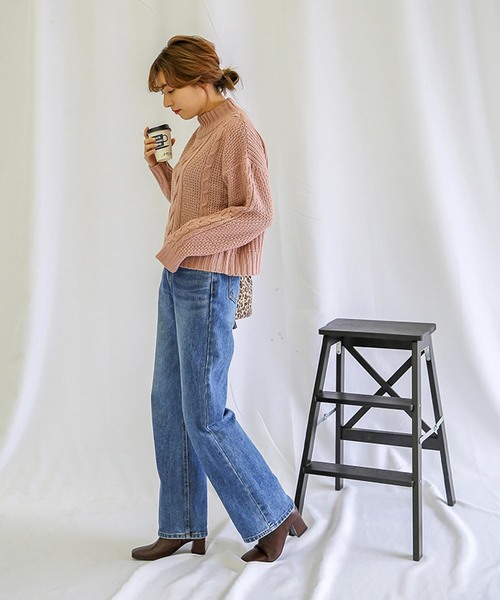 select MOCA（セレクトモカ）の「柔らかいペールカラーで春先まで使える◆ケーブル透かし編み長袖リブハイネックニット（ニット/セーター・レディース・オフホワイト/ピンク/ブルーグレー・FREE）」の11枚目の写真