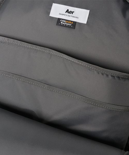 Aer（エアー）の「Aer / エアー DAY PACK バックパック（バックパック/リュック・メンズ・ブラック・FREE）」の4枚目の写真