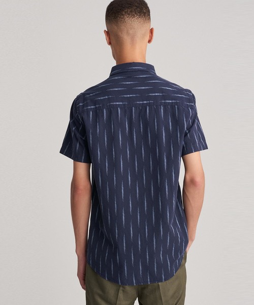 Saturdays NYC（サタデーズ ニューヨークシティ ）の「Esquina Eclat Button Down Shirt（シャツ/ブラウス・メンズ・ブラック/ネイビー・X-SMALL/S/M/L）」の4枚目の写真