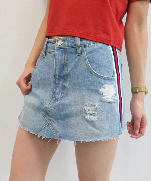 ENVYM(アンビー)の「ラインフェイクSK SPT(デニムパンツ・レディース・サックスブルー・M/S)」の1枚目の写真