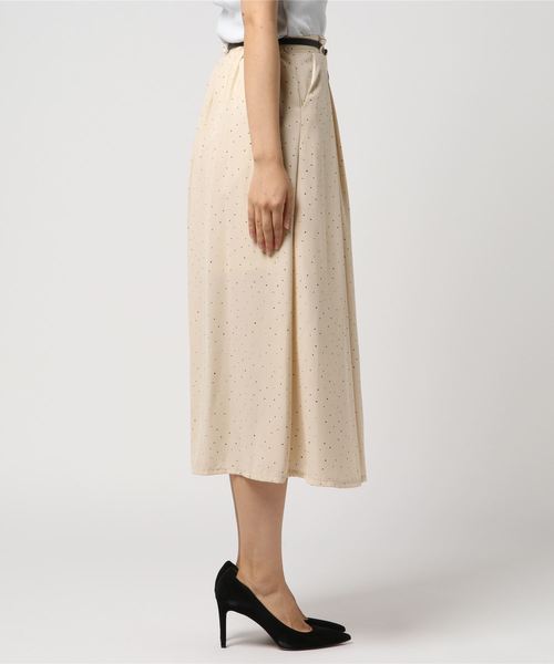 archives（アルシーヴ）の「前釦ランダムドットタックスカート（スカート・レディース・ブラック/グリーン/アイボリー・MEDIUM）」の4枚目の写真