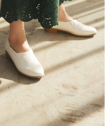 リブ イン コンフォート はまじとコラボ カジュアルスタイルがきれいめにまとまる やわらかフラットシューティー