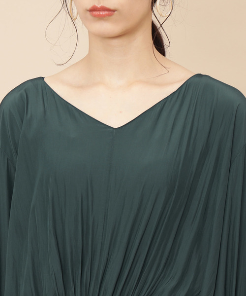 ADAM ET ROPE'（アダムエロペ）の「デシンギャザーマキシドレス（ワンピース・レディース・ライトグリーン/ピンク系その他・FREE）」の4枚目の写真