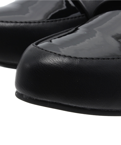 LOWRYS FARM(ローリーズファーム)の「AWエナメルローファー 551403(パンプス・レディース・オフホワイト/ブラック/レオパード・LARGE/MEDIUM)」の8枚目の写真