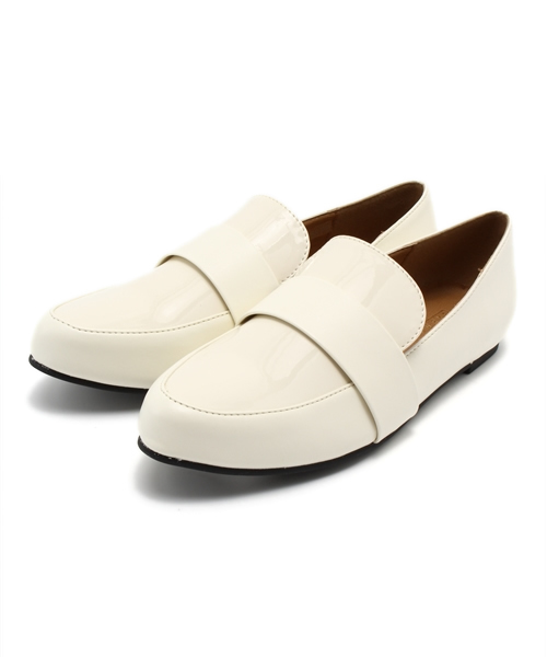 LOWRYS FARM(ローリーズファーム)の「AWエナメルローファー 551403(パンプス・レディース・オフホワイト/ブラック/レオパード・LARGE/MEDIUM)」の13枚目の写真