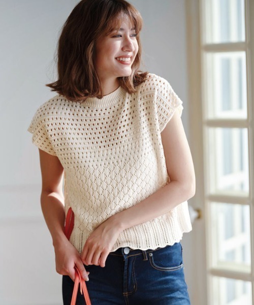 KOBE LETTUCE（コウベレタス）の「透かし編みフレンチスリーブニットトップス（ニット/セーター・レディース・ブラック/ライトベージュ/オレンジ/ブラウン/ベージュ/オリーブ/アイボリー・FREE）」の2枚目の写真
