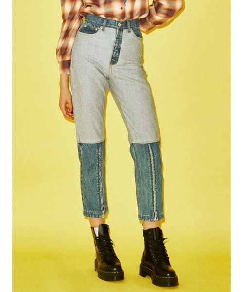 jouetie(ジュエティ)の「ジップスリットデニム(デニムパンツ・レディース・ライトブルー/ブラック・SMALL/MEDIUM)」の1枚目の写真