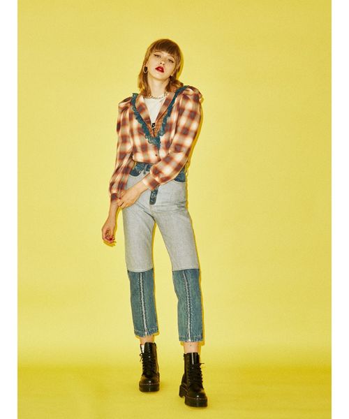 jouetie(ジュエティ)の「ジップスリットデニム(デニムパンツ・レディース・ライトブルー/ブラック・SMALL/MEDIUM)」の7枚目の写真