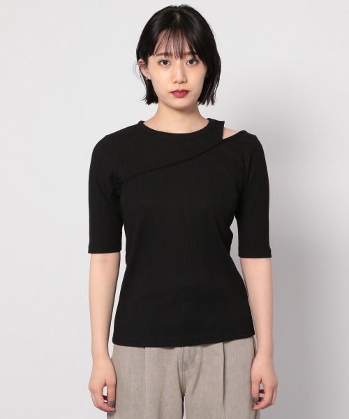 PAGEBOY（ページボーイ）の「ショルダースリットショートスリーブプルオーバー（Tシャツ/カットソー・レディース・ブラック/オフホワイト/モカ・FREE）」の4枚目の写真