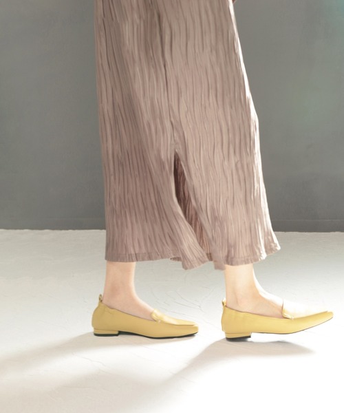 SESTO(セスト)の「かかとゴムのバブーシュトゥシャープスクエアトゥフラットパンプスギャザーシューズ(パンプス・レディース・ゼブラ/ブラウン/アイボリー/イエロー/グレイッシュベージュ/ブラック/ピンク・23.5cm/24.5cm/24.0cm/25.0cm/22.5cm/23.0cm)」の20枚目の写真