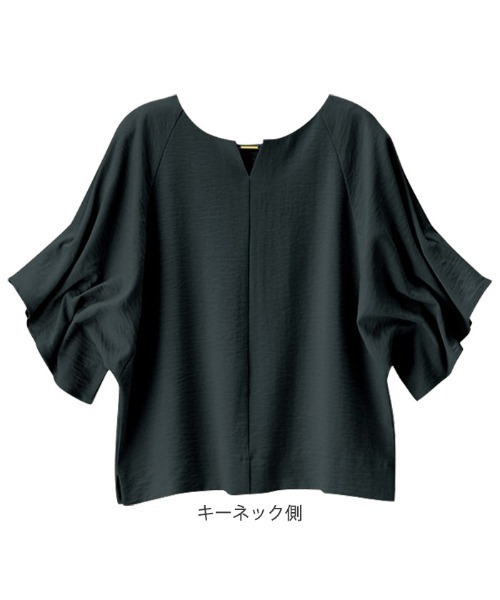 GeeRA(ジーラ)の「3WAYゴールドプレート袖ボリュームタックドルマンブラウス(シャツ/ブラウス・レディース・スモークピンク/ベージュ/ブラック/ブルー・X-LARGE/LARGE/XX-LARGE/SMALL/MEDIUM)」の21枚目の写真