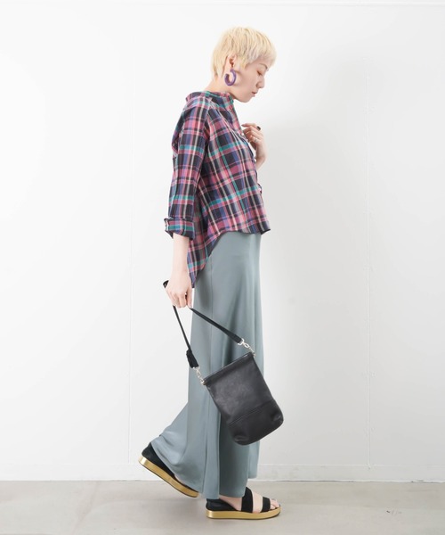 blanc basque(ブランバスク)の「BLANC basque ブランバスク マドラスチェック パールボタンシャツ(シャツ/ブラウス・レディース・ベージュ/ピンク・FREE)」の7枚目の写真