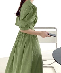 バックコンシャススリーブワンピース