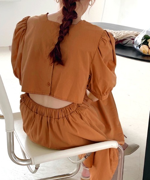 ABITOKYO(アビトーキョー)の「バックコンシャススリーブワンピース(ワンピース・レディース・ホワイト/ブラック/イエロー/ライトブルー/ライトパープル/ネイビー/グリーン/オレンジ/カーキ/チャコールグレー/ブルーグリーン・FREE)」の11枚目の写真